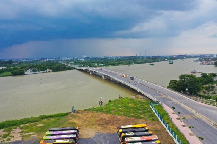 ‘Lộ diện’ cầu Thống Nhất, đường trục trung tâm đang tăng tốc thi công